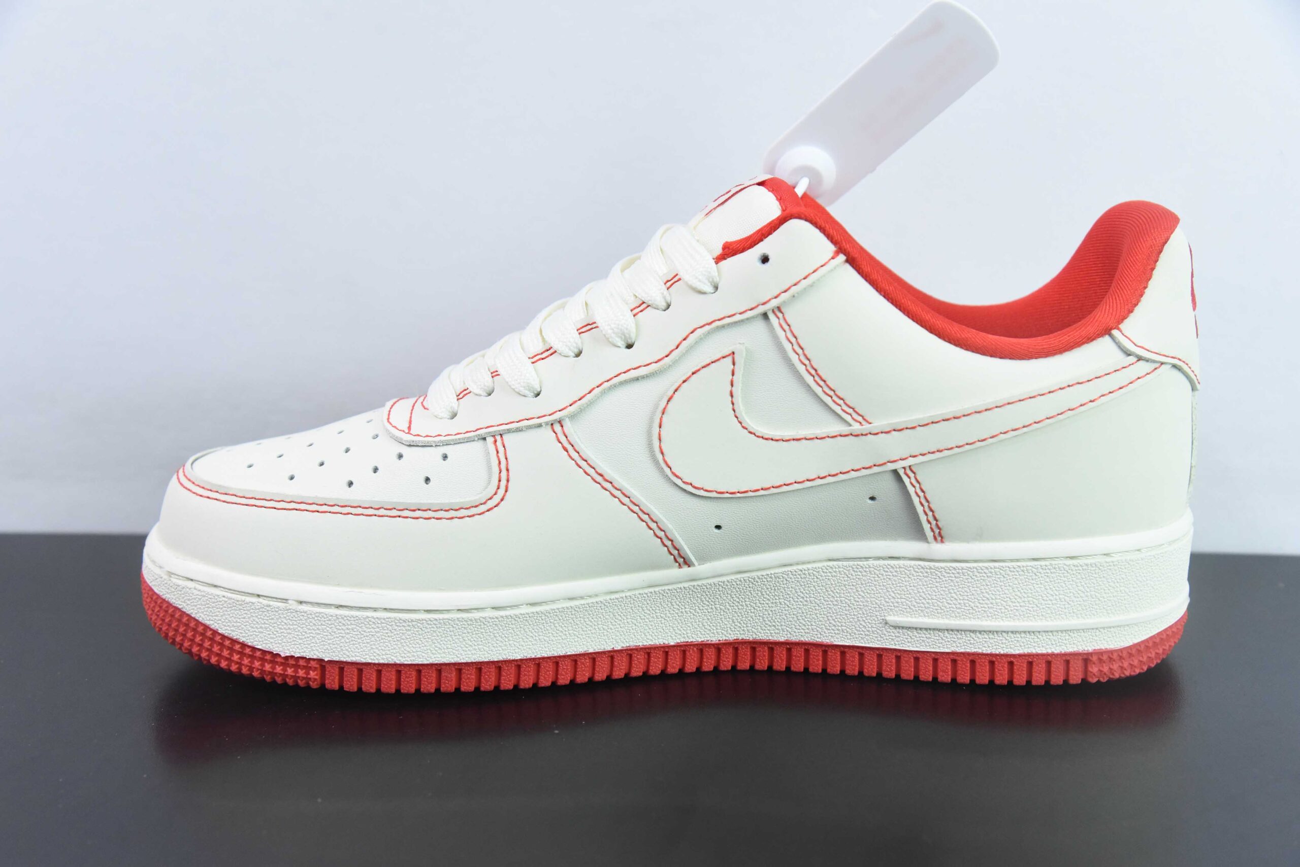 耐克NIke Air Force 1 '07 Low 川久保玲联名米白红线空军一号低帮运动休闲鞋纯原版本 货号：KK3333-001