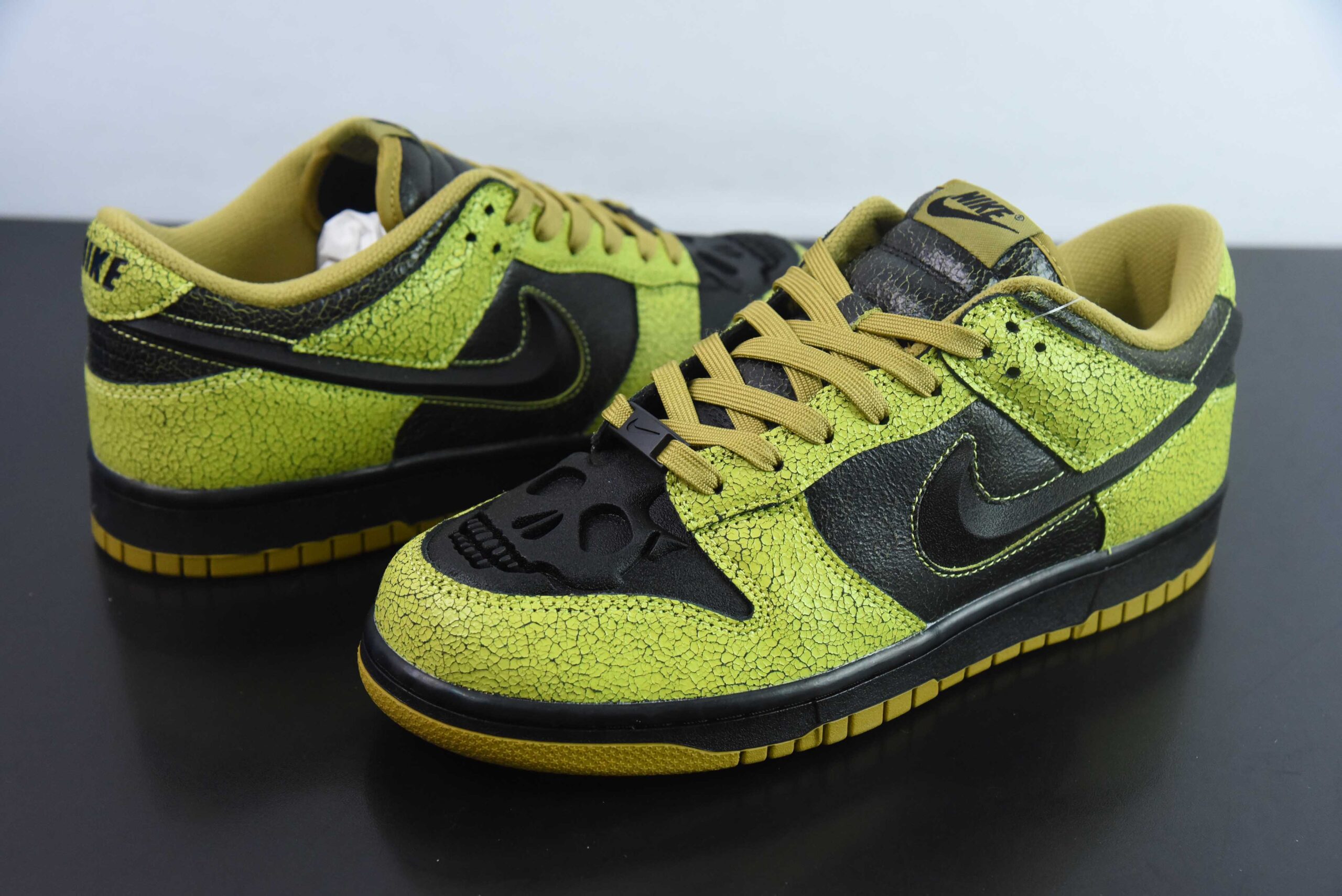 耐克Nike SB Dunk Low万圣节限定黑绿SB低帮休闲滑板鞋纯原版本 货号：HV6103-300