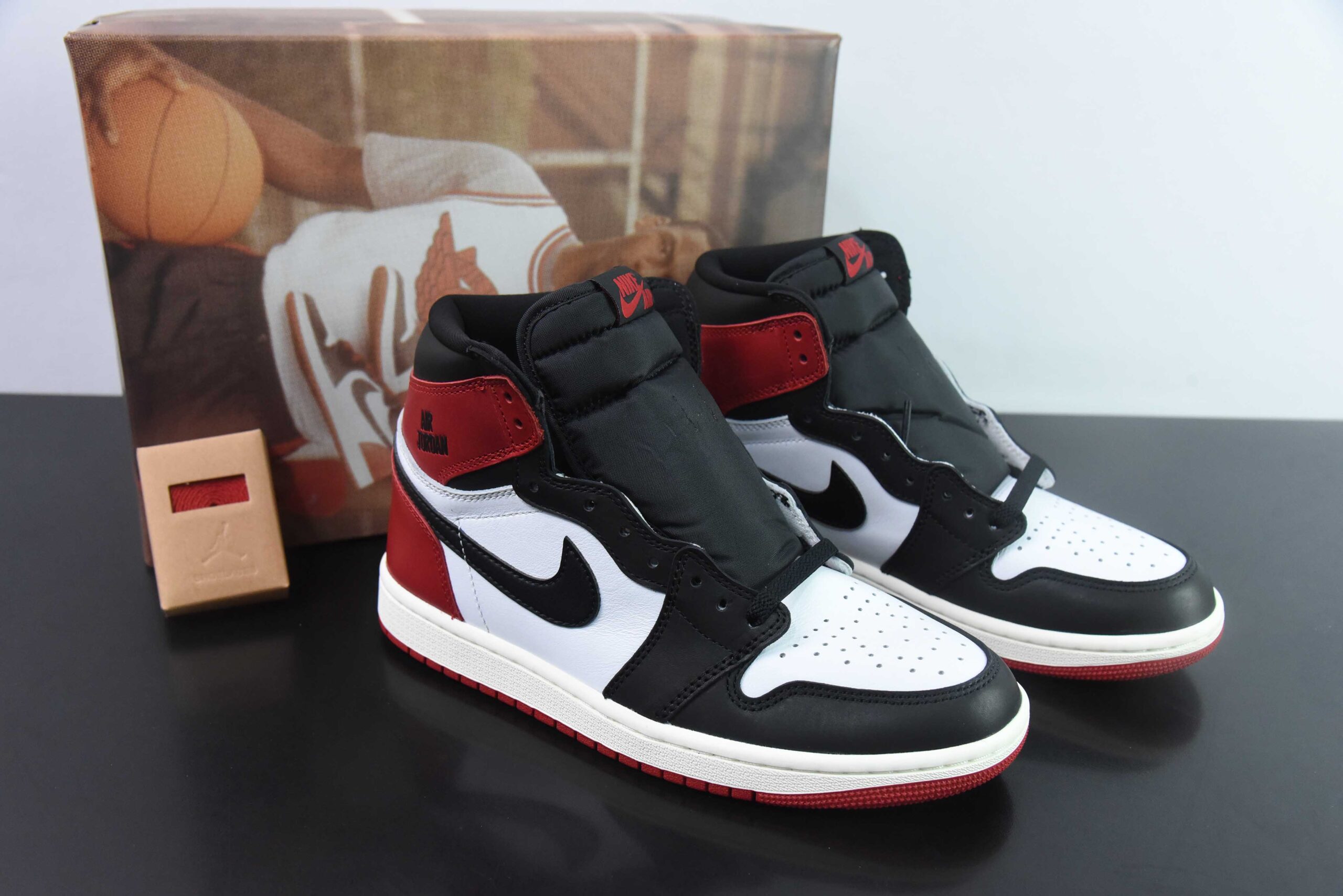 乔丹Air Jordan 1 High OG Black Toe Reimagined AJ1乔1全新黑脚趾高帮复古文化篮球鞋纯原版本 货号：DZ5485-106