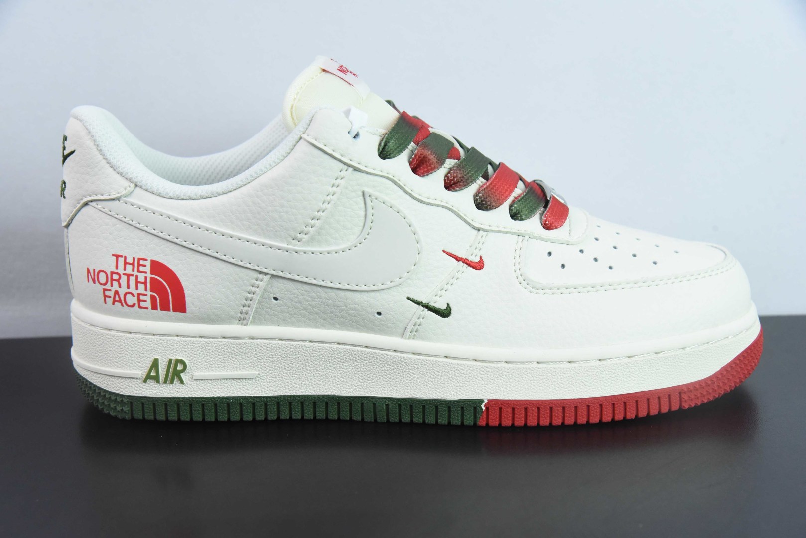 耐克Nike Air Force 1 AF1白红绿北面印花定制版空军一号低帮休闲板鞋纯原版本 货号：XZ6188-011 