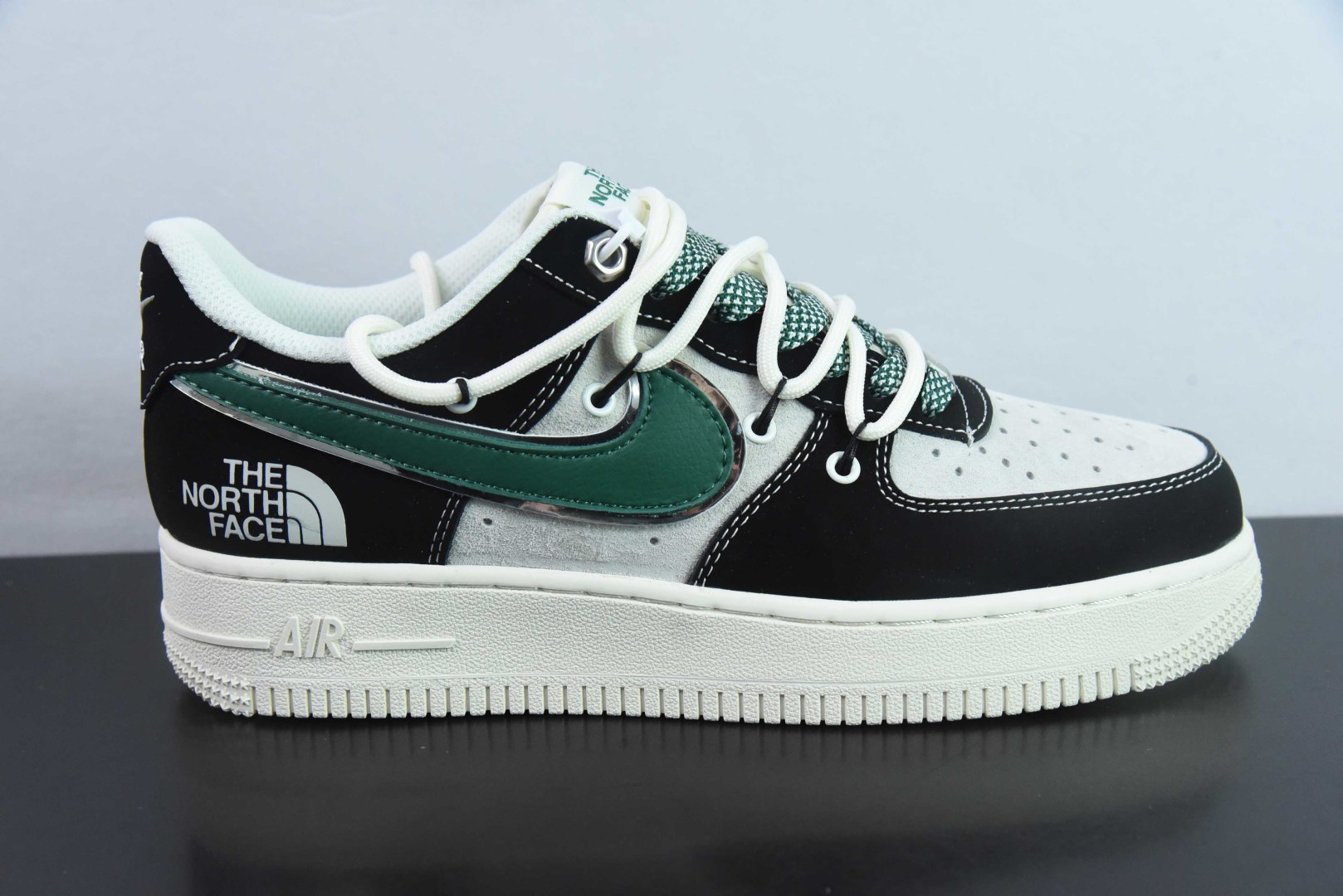 耐克Nike Air Force 1'07 Low 北面联名黑绿抽绳空军一号低帮休闲板鞋纯原版本 货号：SJ1198-110 