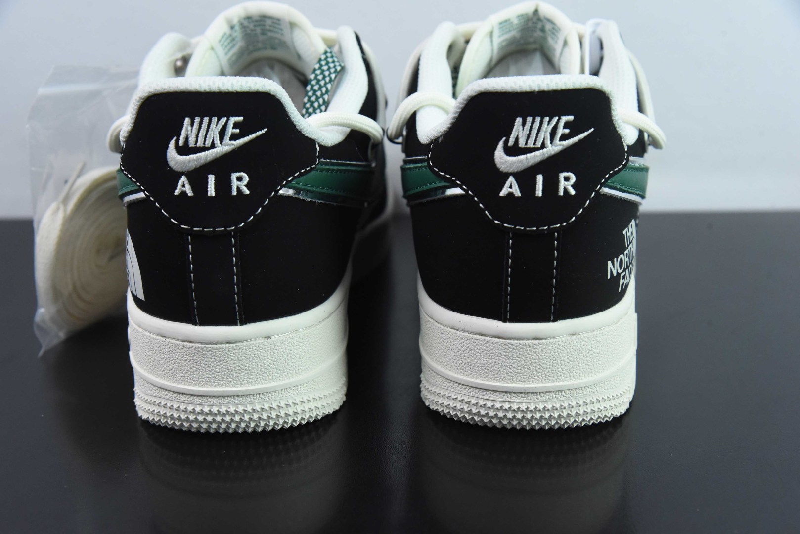 耐克Nike Air Force 1'07 Low 北面联名黑绿抽绳空军一号低帮休闲板鞋纯原版本 货号：SJ1198-110 