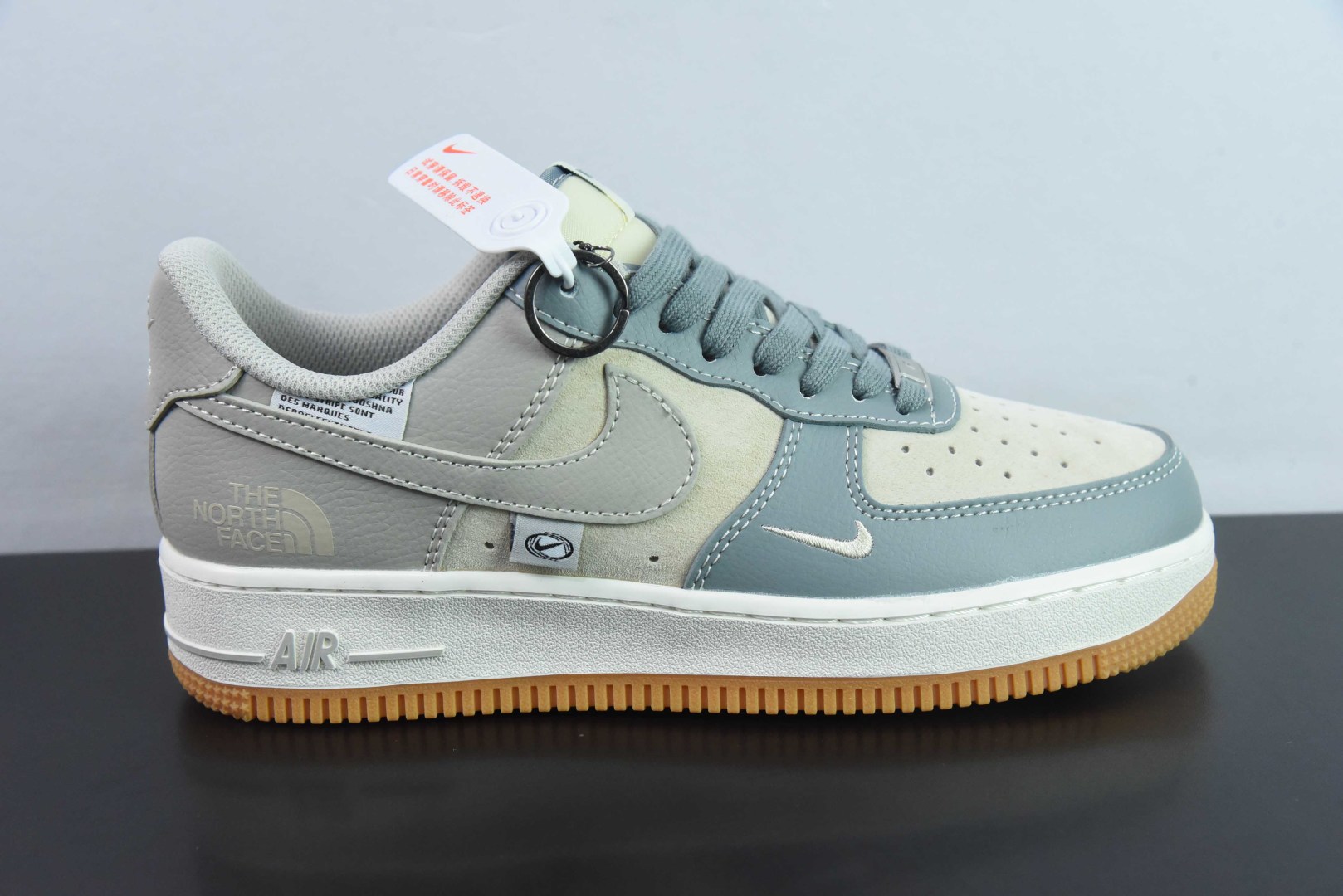 耐克Nike Air Force 1'07 Low 北面联名灰蓝生胶空军一号低帮休闲板鞋纯原版本 货号：DM6688-022