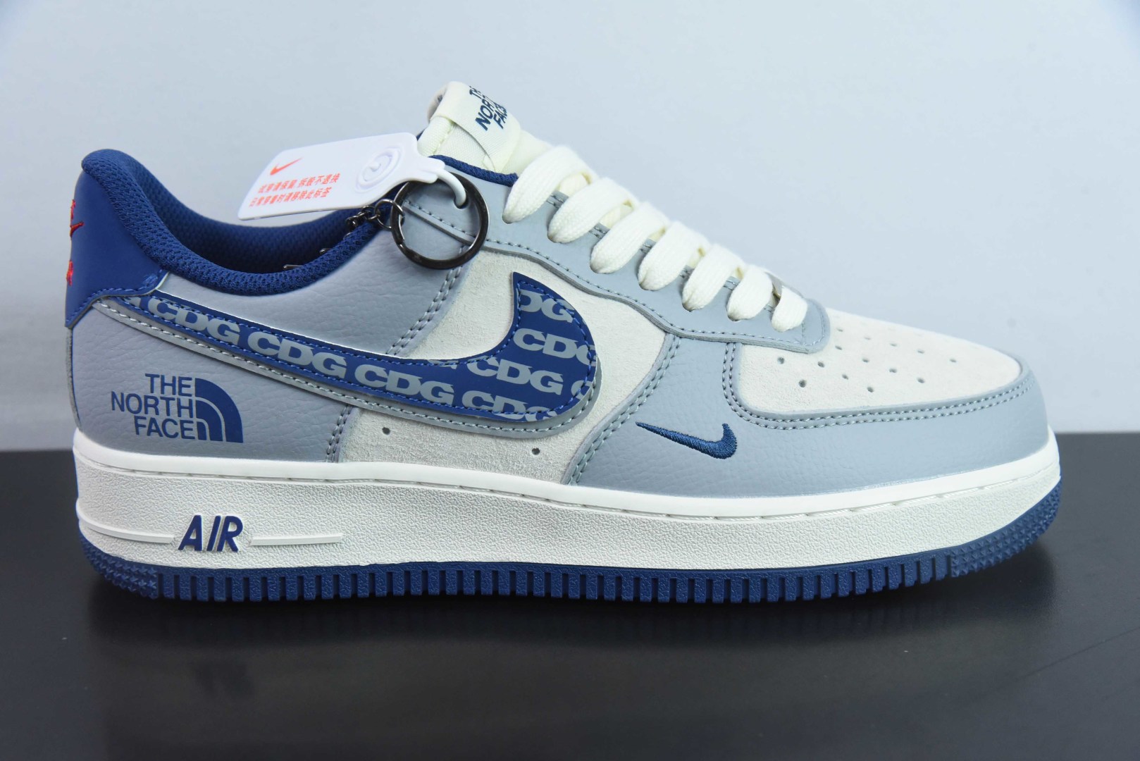 耐克NIke Air Force 1 '07 Low “北面联名CDG白蓝双勾”空军一号低帮休闲板鞋纯原版本 货号：DM6688-019