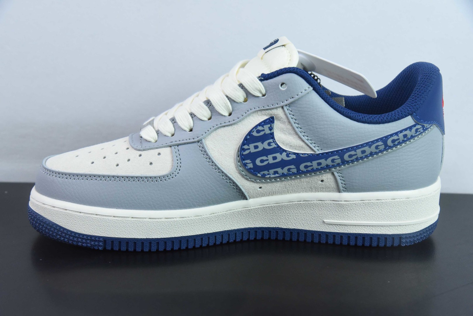 耐克NIke Air Force 1 '07 Low “北面联名CDG白蓝双勾”空军一号低帮休闲板鞋纯原版本 货号：DM6688-019