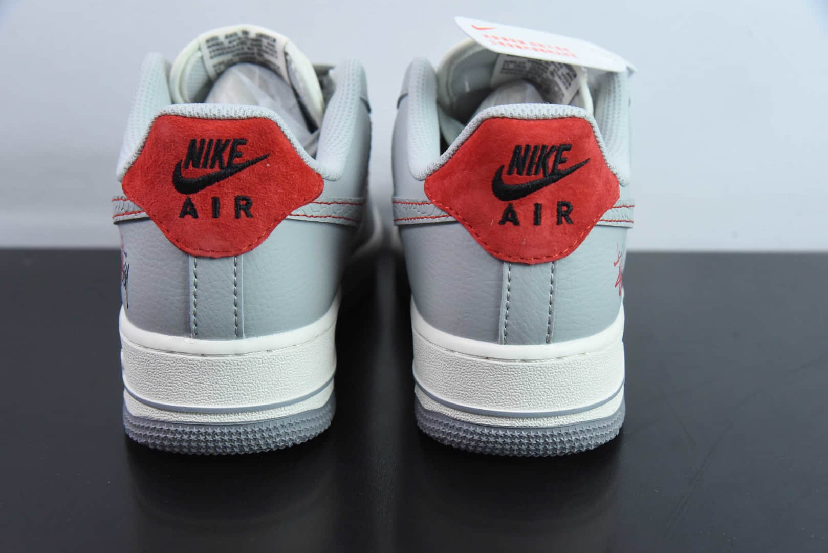 耐克NIke Air Force 1 '07 Low “斯图西联名蛇年限定灰蛇”空军一号低帮休闲板鞋纯原版本 货号：DM6688-027